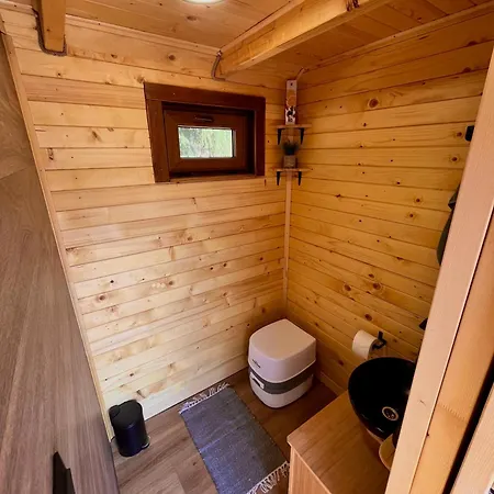 Kolibka - Tiny House Campsite *